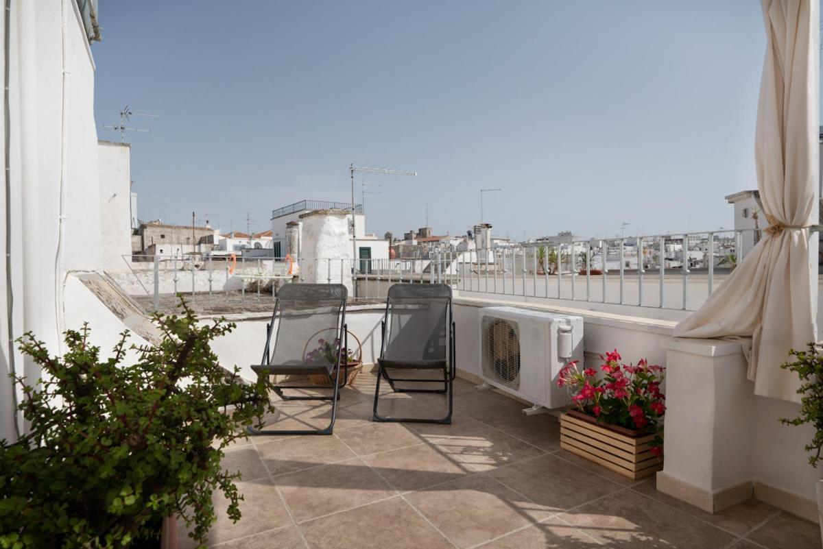 Вилла Casa Flanc - Charme Storico Nel Centro Di Остуни Экстерьер фото